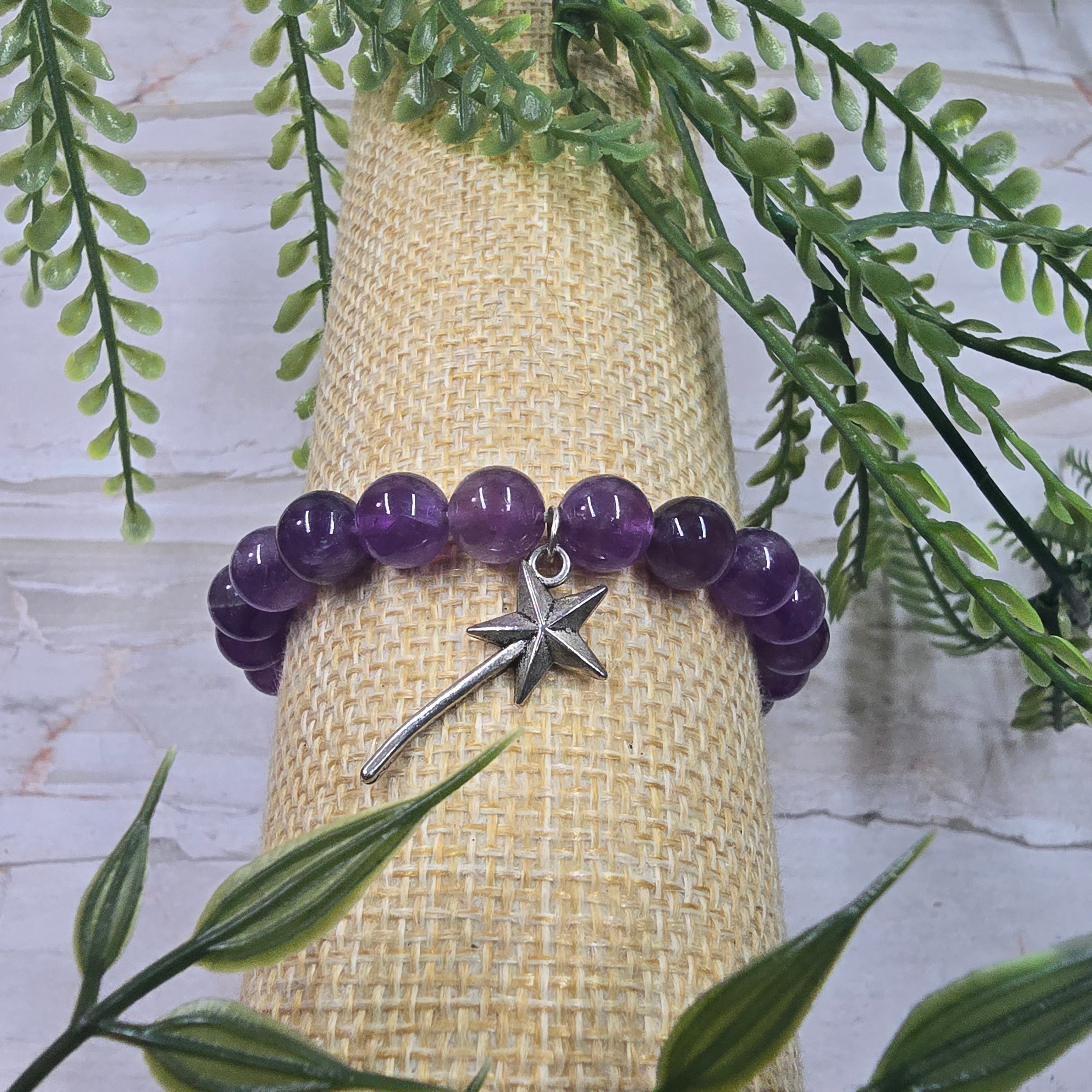 💜✨ Bracelet élastique Améthyste 8 mm & baguette magique – sérénité & intuition