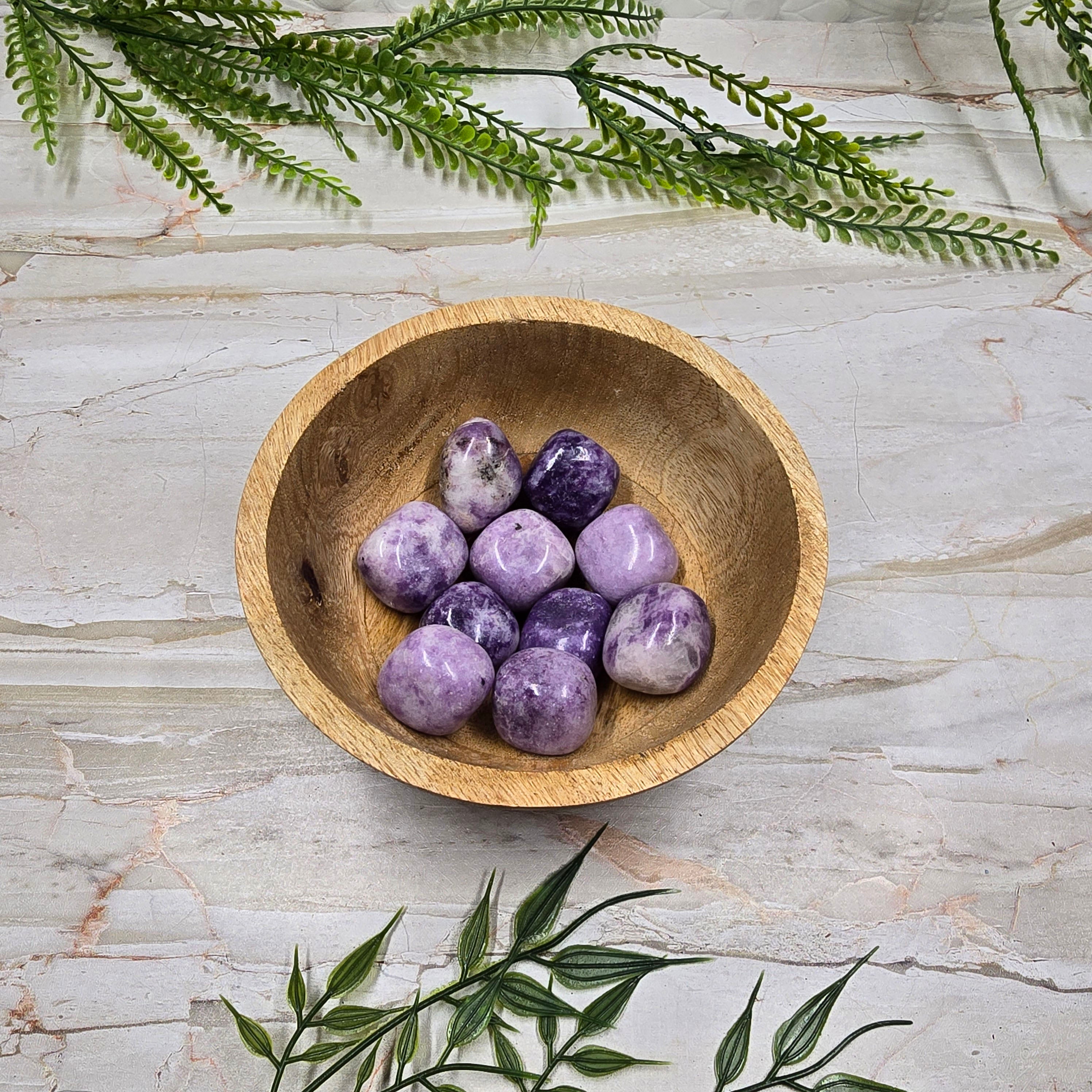 Lépidolite – Apaisement & Équilibre 💜🌙