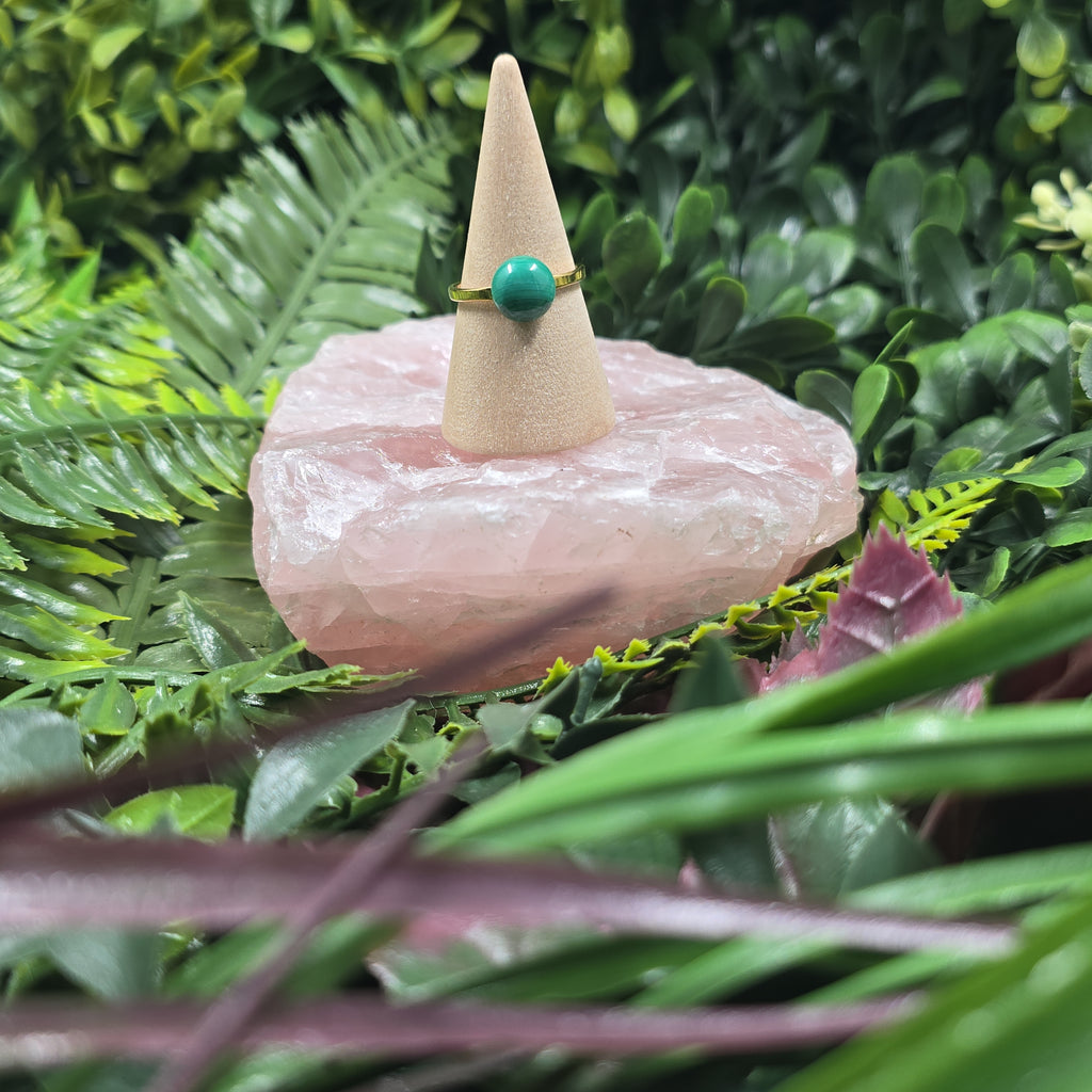 💚 Bague ajustable en malachite – Transformation & assurance féminine