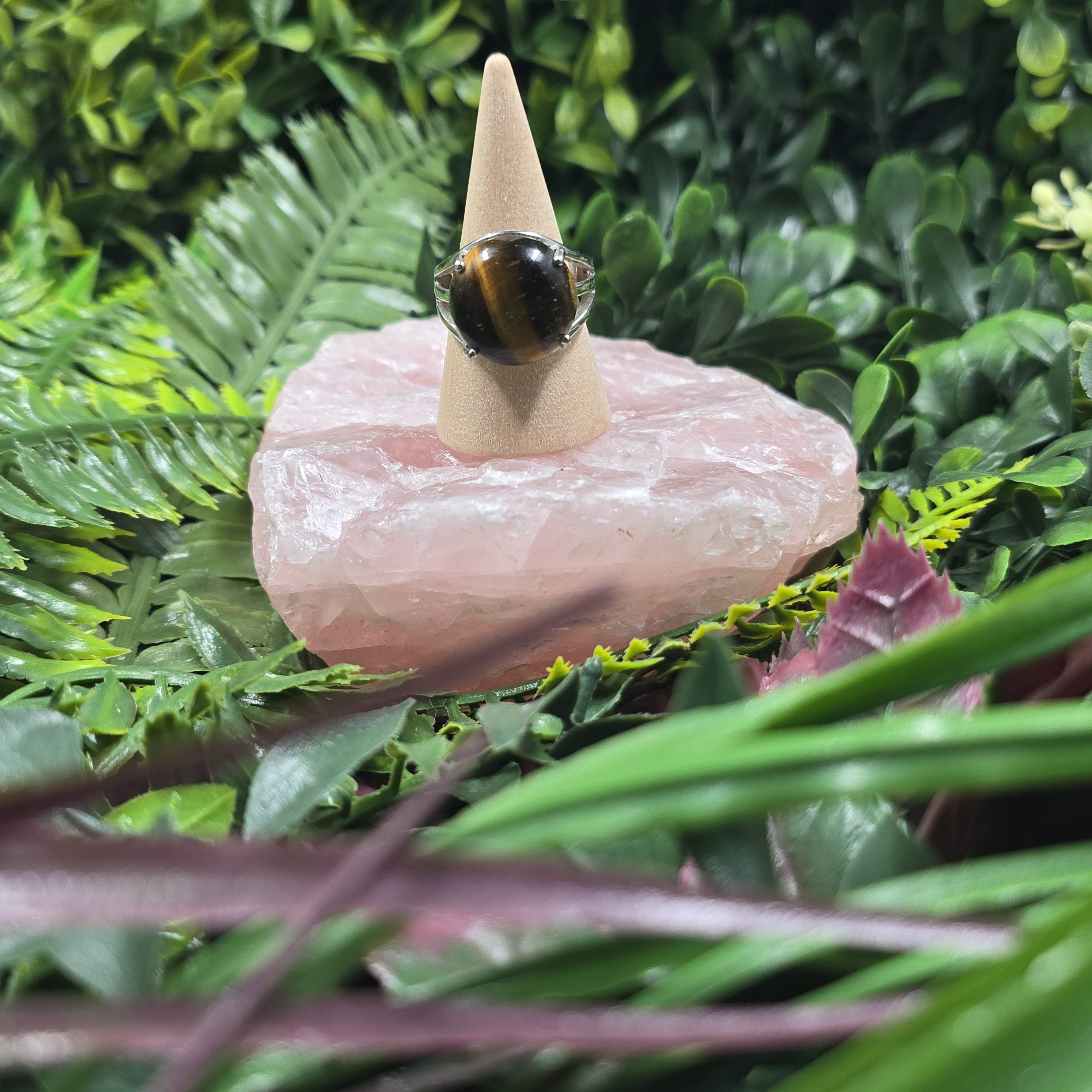 🐯 Bague ajustable en Œil de Tigre – Courage & Protection solaire