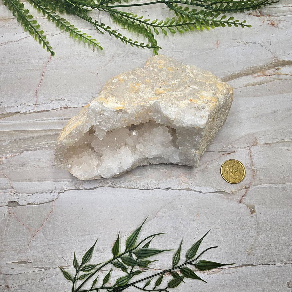 🤍 Géode de Cristal de Roche (1115g) : la pierre qui amplifie ton énergie & illumine ton espace ✨💎